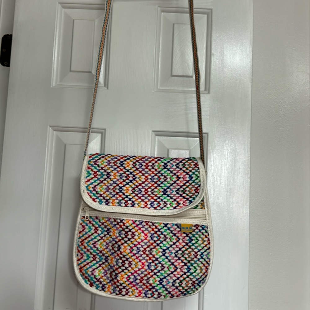 Artesian bag